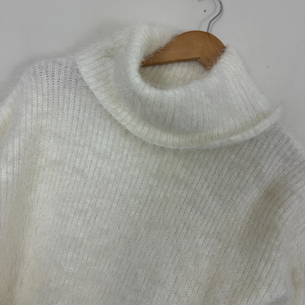 Jack By BB Dakota Cropped Sweater Off White Eyelash Knit Turtleneck Womens XS
